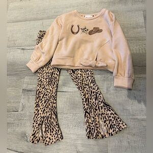 Btween Western Sweatshirt & Leopard Flare Leggings Set size 4